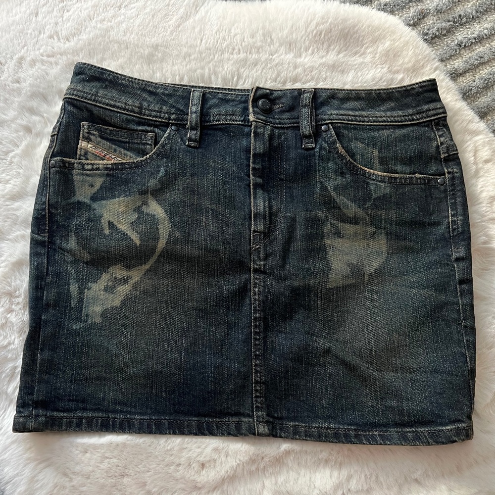 Diesel Dark Wash Denim Skirt (size 28)